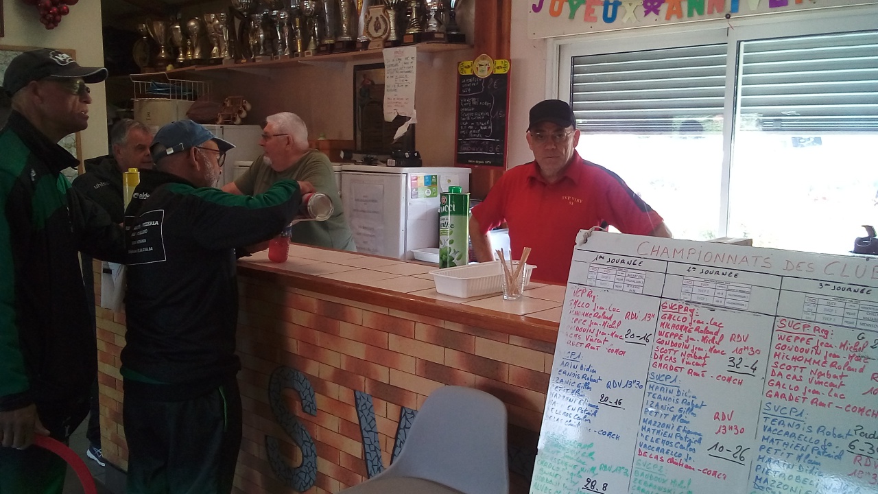 Chat Essonne Triplette Promotion 2023 Chat Essonne Triplette Promotion 2023