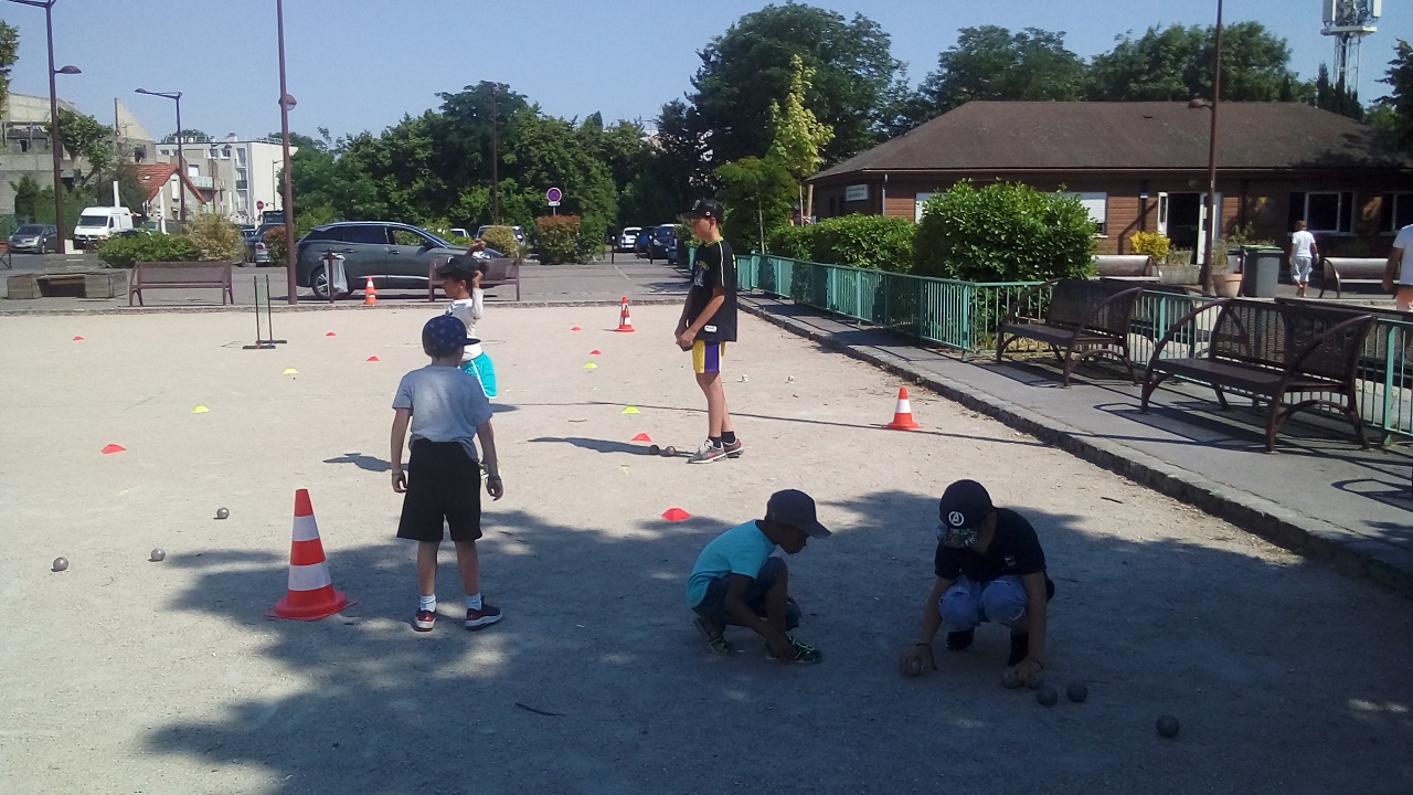 École de pétanque 14.06.2023 École de pétanque 14.06.2023