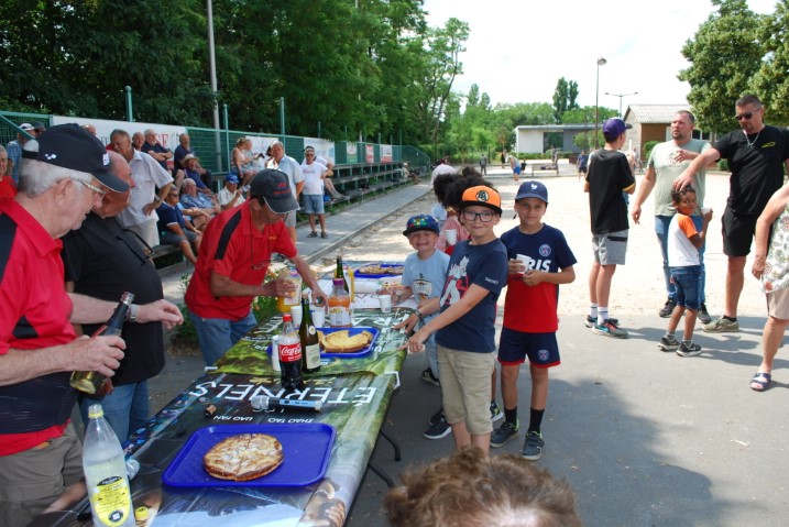École de Pétanque 21.06.2023 École de Pétanque 21.06.2023