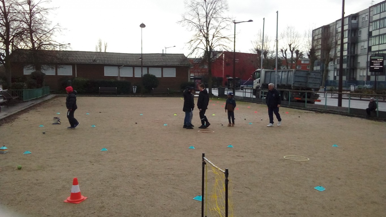 École de Pétanque 13.12.2023 École de Pétanque 13.12.2023