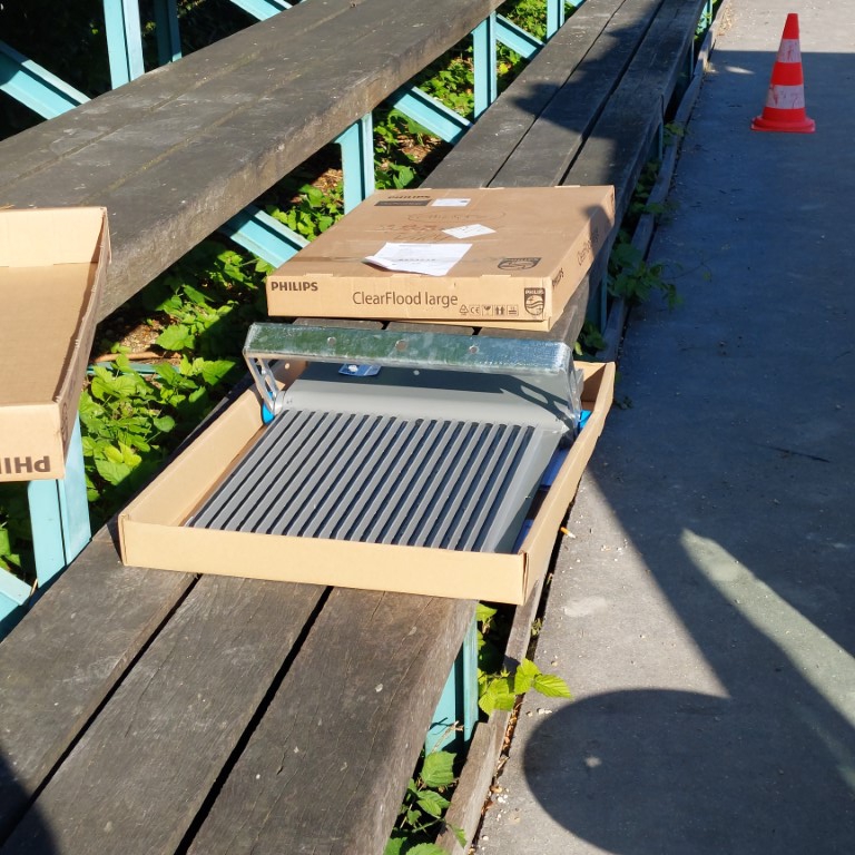 02-L'un des 2 objets du délit de ce jour 02-L'un des 2 objets du délit de ce jour