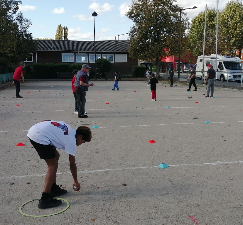 École de Pétanque 16.10.2024 École de Pétanque 16.10.2024