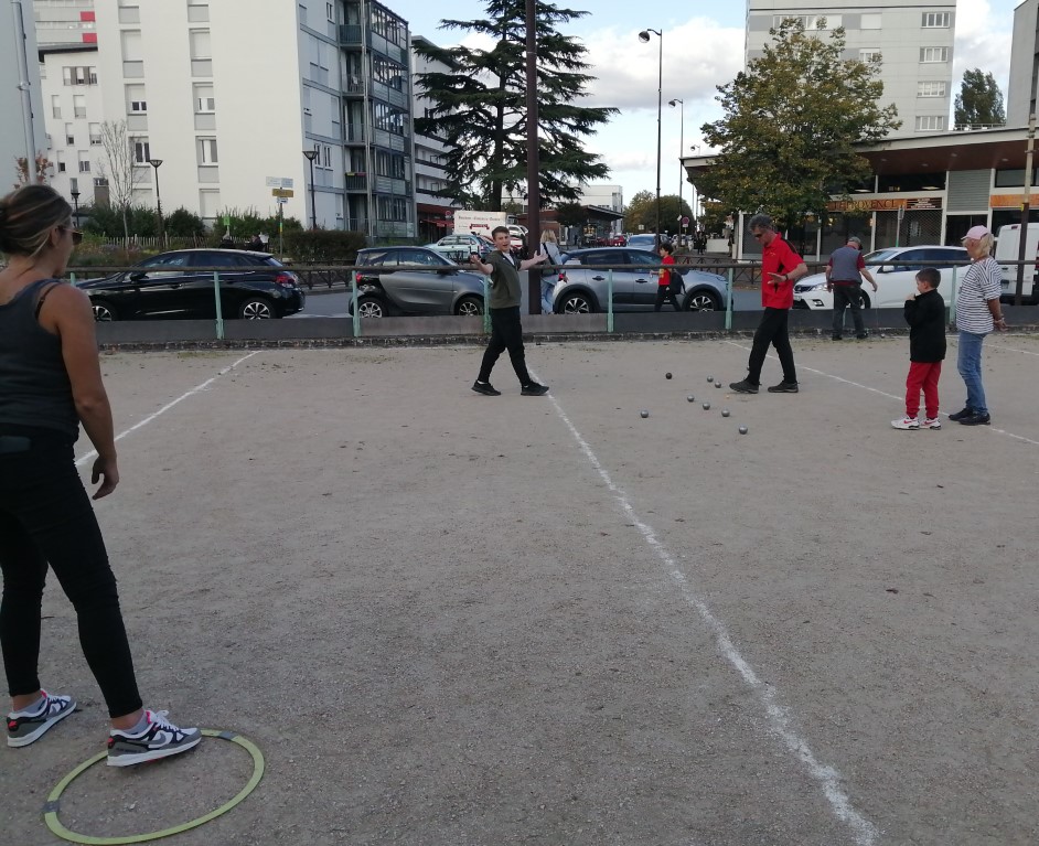 École de Pétanque 16.10.2024 École de Pétanque 16.10.2024
