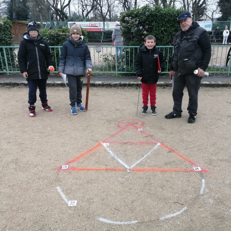 École de pétanque - 5.02.2025 École de pétanque - 5.02.2025