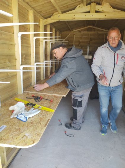 Aménagement du chalet / Nettoyage des tribunes Aménagement du chalet / Nettoyage des tribunes