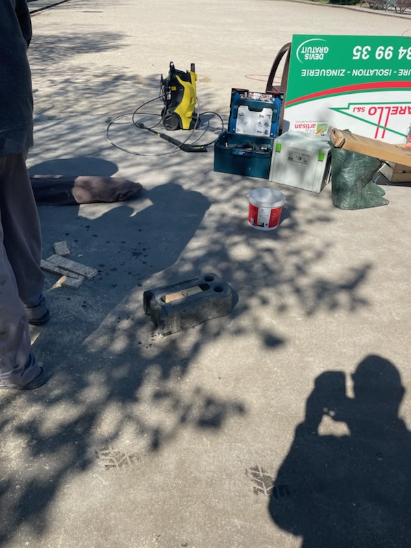 Aménagement du chalet / Nettoyage des tribunes Aménagement du chalet / Nettoyage des tribunes