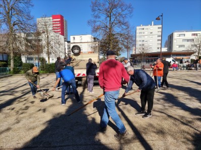 Du gravier sur les terrains Du gravier sur les terrains