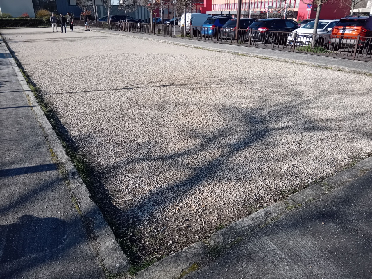 Du gravier sur les terrains Du gravier sur les terrains