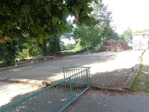 Terrain ancien siège Terrain ancien siège