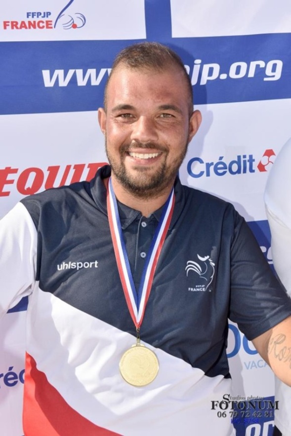 Le champion de France individuel 2019 &gt; Michel HATCHADOURIAN