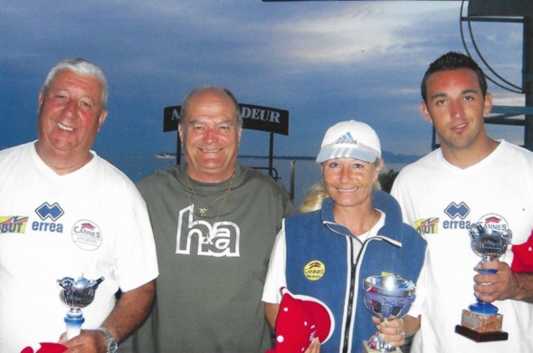 ANTIBES 2011 l'équipe vainqueur du triplette mixte du National CAPPADONA - DE OLIVEIRA - GAZZOLA