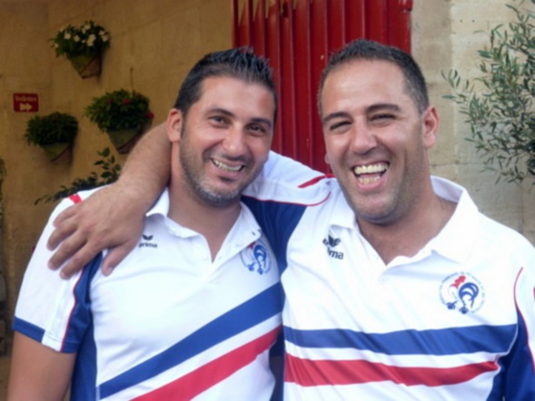 Les champions de France doublettes au Jeu Provençal 2013 &gt; Mohamed BENMOSTEFA et Fabrice ROUVIN