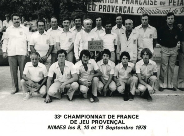 La photo de groupe des qualifiés La photo de groupe des qualifiés