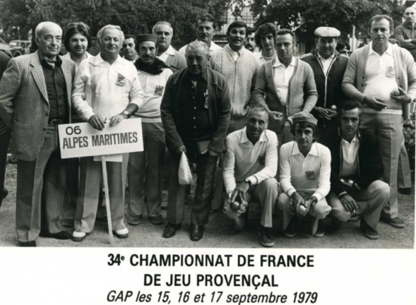 La photo de groupe des qualifiés La photo de groupe des qualifiés