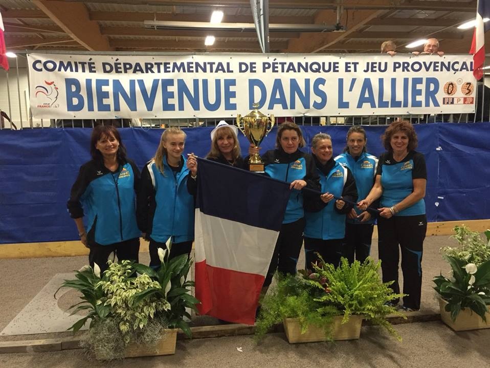 L'équipe de Cannes Aéro-Sports championne de France des clubs féminin 2016