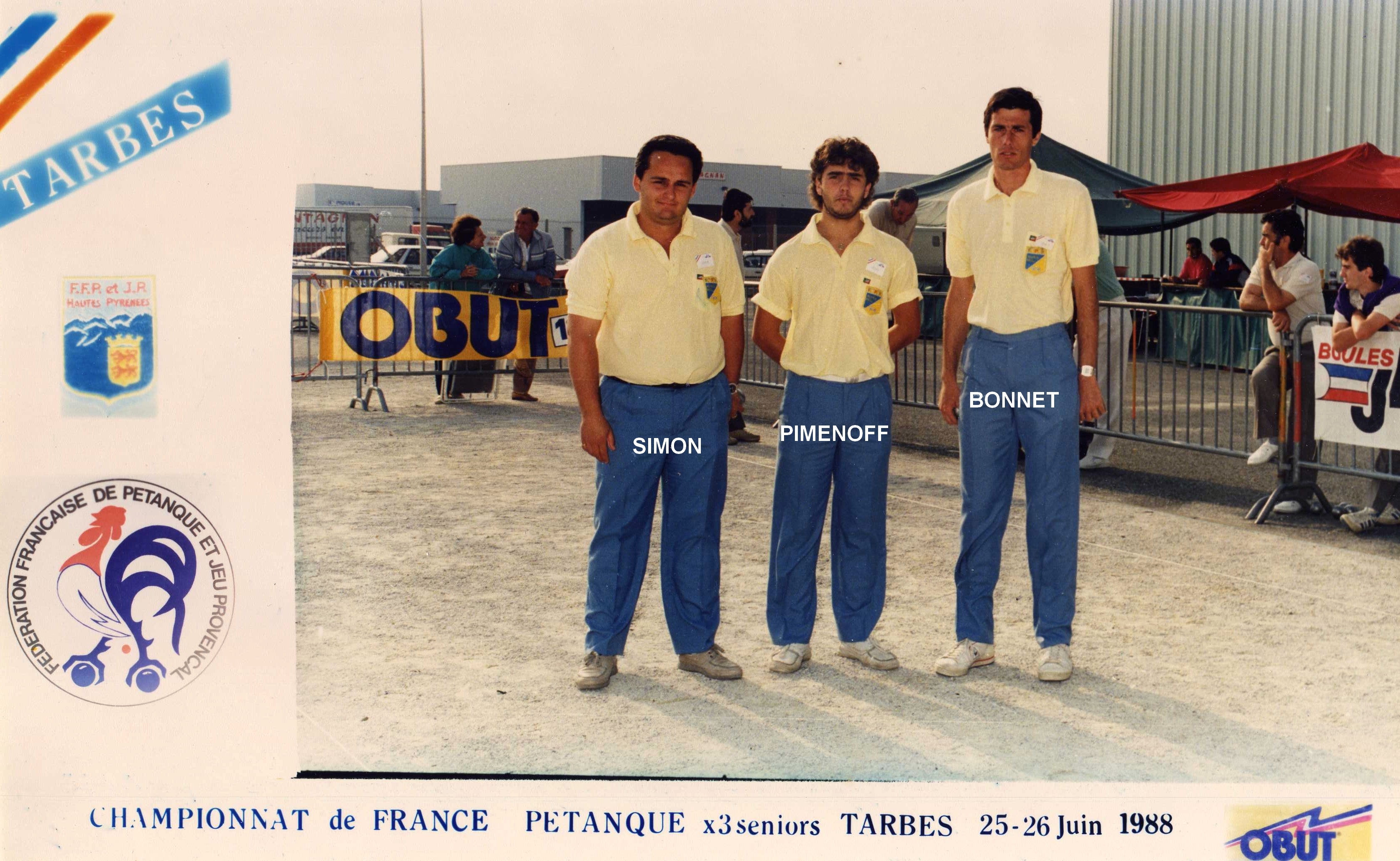 1er championnat de France à TARBES en 1988 perdu en 1/64 contre La Calédonie ELIE - BOUTEILLER - CARIOU