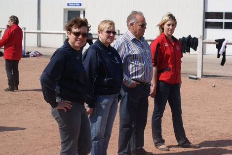 Marie Ange et sa soeur Micheline Marie Ange et sa soeur Micheline
