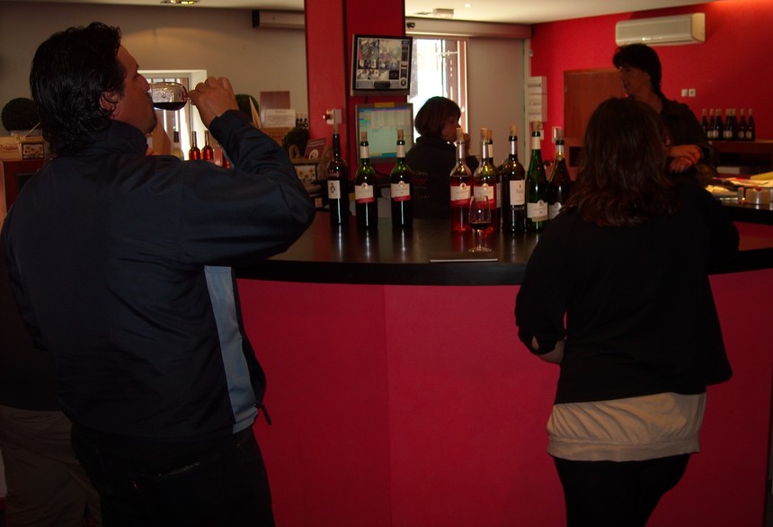 Une bouteille à celui qui reconnaît les personnes présentes !!! Une bouteille à celui qui reconnaît les personnes présentes !!!