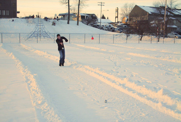 un chasse neige suffit pour tracer les terrains