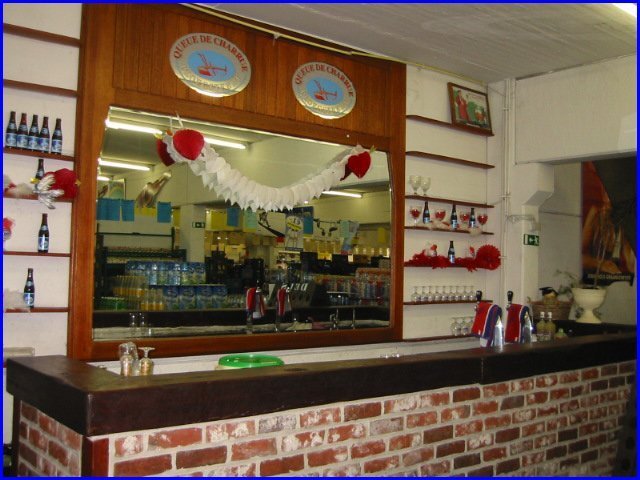 Le bar est fermé ,pas de dégustation aujourd'hui sniff sniff !!!!!!!!!!!!!!!!!!!!!!!!!!!!!!!!!! Le bar est fermé ,pas de dégustation aujourd'hui sniff sniff !!!!!!!!!!!!!!!!!!!!!!!!!!!!!!!!!!