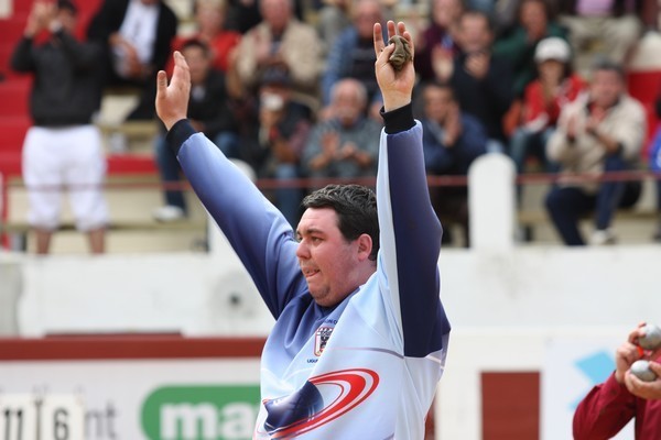 La joie de Kévin PHILIPSON ch.France T à T 2010