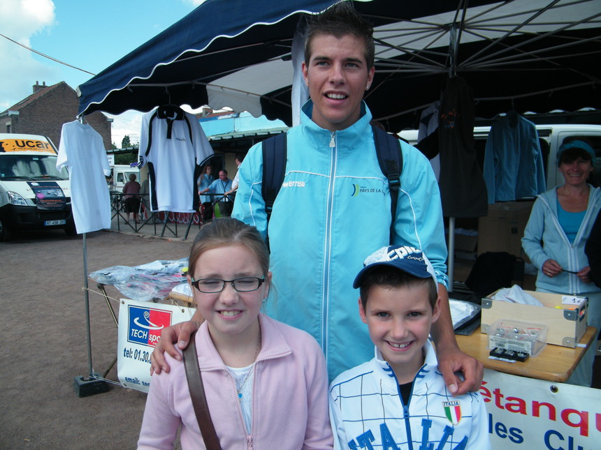 Emilie  et Théo  Crogiez et leur star DYLAN ROCHER