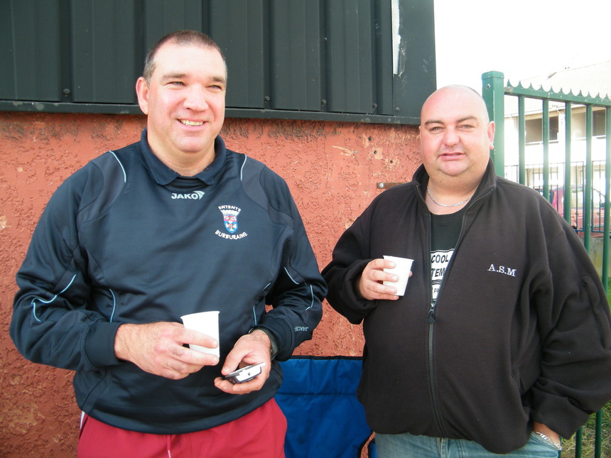 on prend les memes que la veille et on recommence mais sans fanta hihihi!!!!!!!!!!!!!!!!!!! on prend les memes que la veille et on recommence mais sans fanta hihihi!!!!!!!!!!!!!!!!!!!