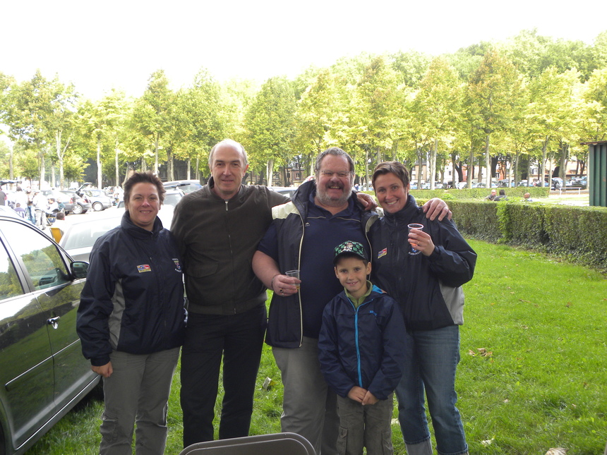 Sophie Didier Guytou Sylvia et notre mascotte Téo Sophie Didier Guytou Sylvia et notre mascotte Téo