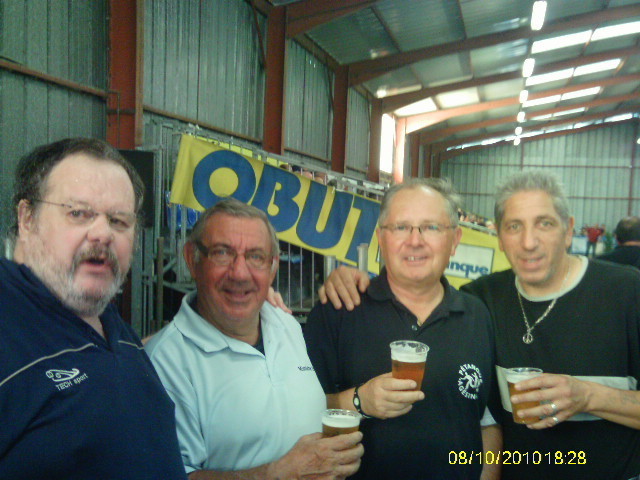 GUYTOU et léquipe de notre MIMICHE85 (et Dominique Barbeau ch.tripl. mixte de Vendée GUYTOU et léquipe de notre MIMICHE85 (et Dominique Barbeau ch.tripl. mixte de Vendée