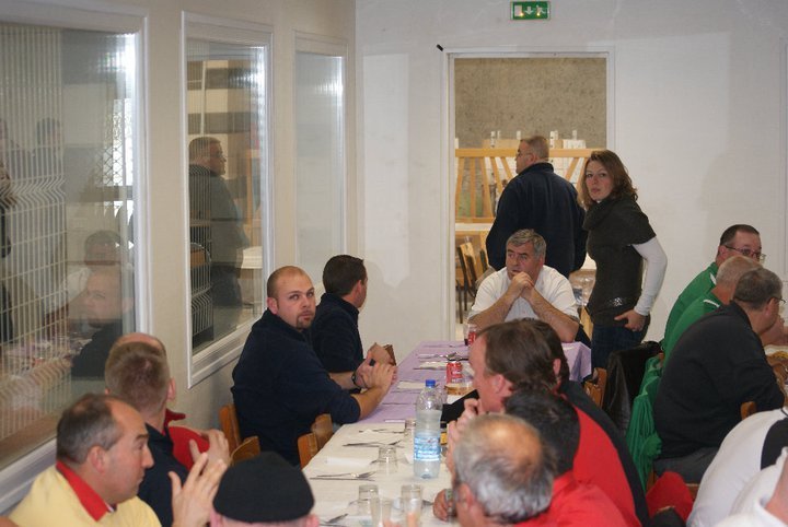 Championnat national des clubs gr. A + mi temps Championnat national des clubs gr. A + mi temps