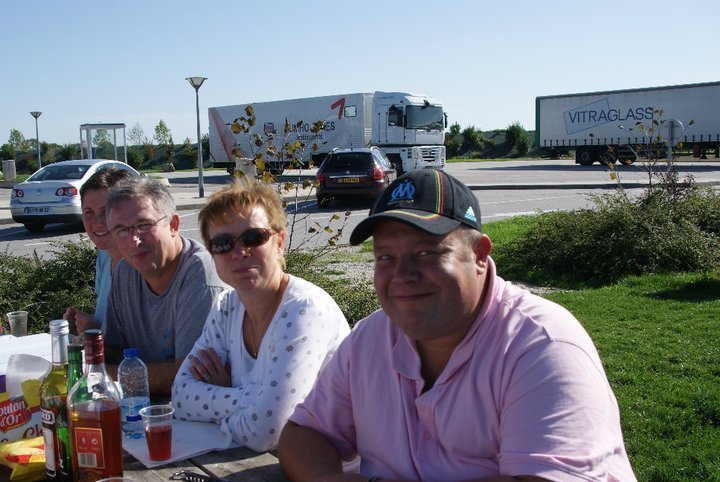 Petite pose entre Burbure62 et Parthenay 79 Petite pose entre Burbure62 et Parthenay 79