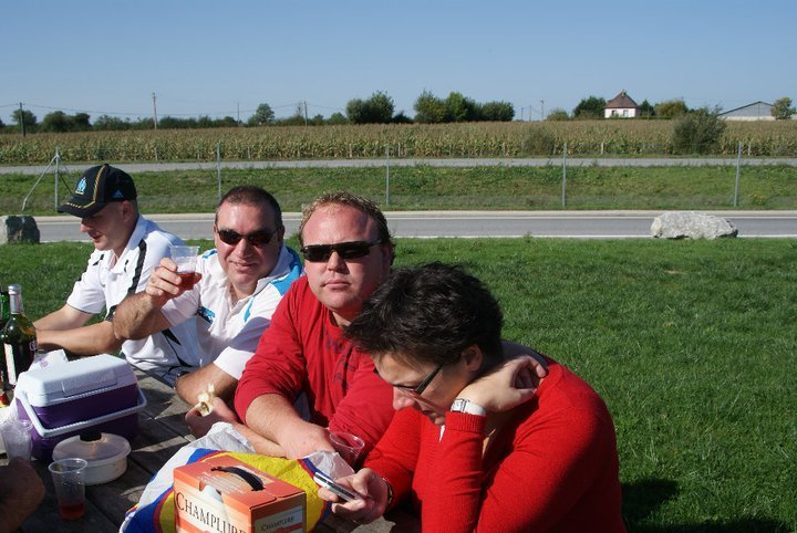 Petite pose entre Burbure62 et Parthenay 79 Petite pose entre Burbure62 et Parthenay 79