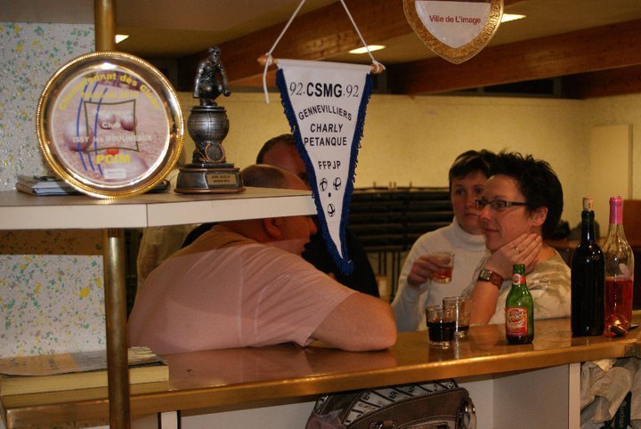 boul,pas la peine de te cacher hihihi!!!!!!!!!!!!!!!!!!!