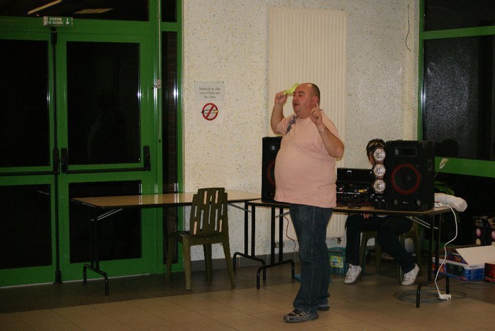 attention, il peut etre dangereux attention, il peut etre dangereux