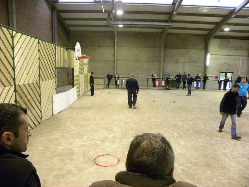 le boulodrome , des terrains trés dur