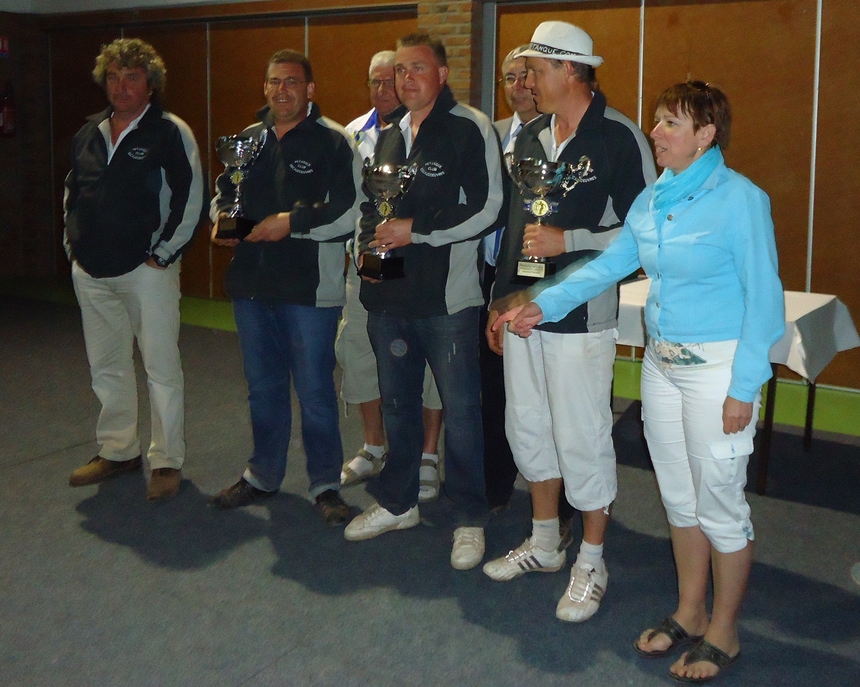 vice champions du club d'Escaudoeuvres 59 bises les biloutes
