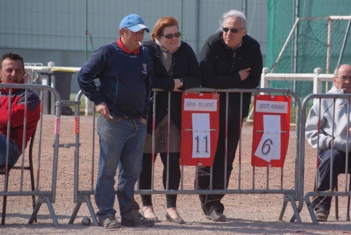 p'tit Claude carton rouge p'tit Claude carton rouge