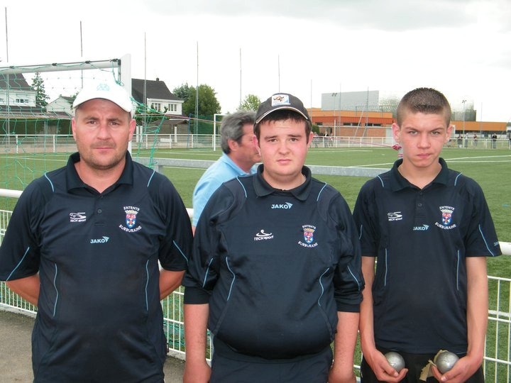 les p'tits jeunes de Burbure perdent en 8éme ,beau parcours