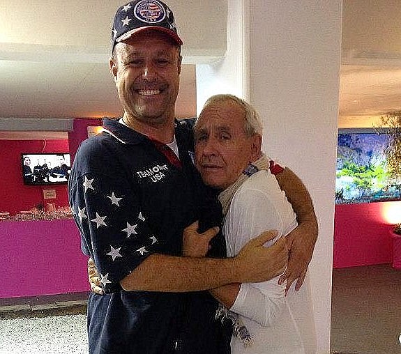 1-400945_406444739420641_1221100704_n 1-400945_406444739420641_1221100704_n