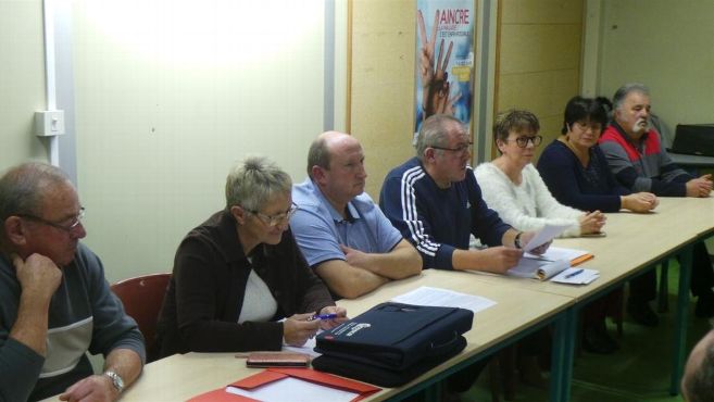 LE BUREAU EST SES MEMBRES LE BUREAU EST SES MEMBRES