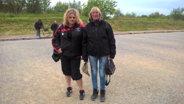 Véro et sa copine Sabrina licencié à Charly !! Véro et sa copine Sabrina licencié à Charly !!