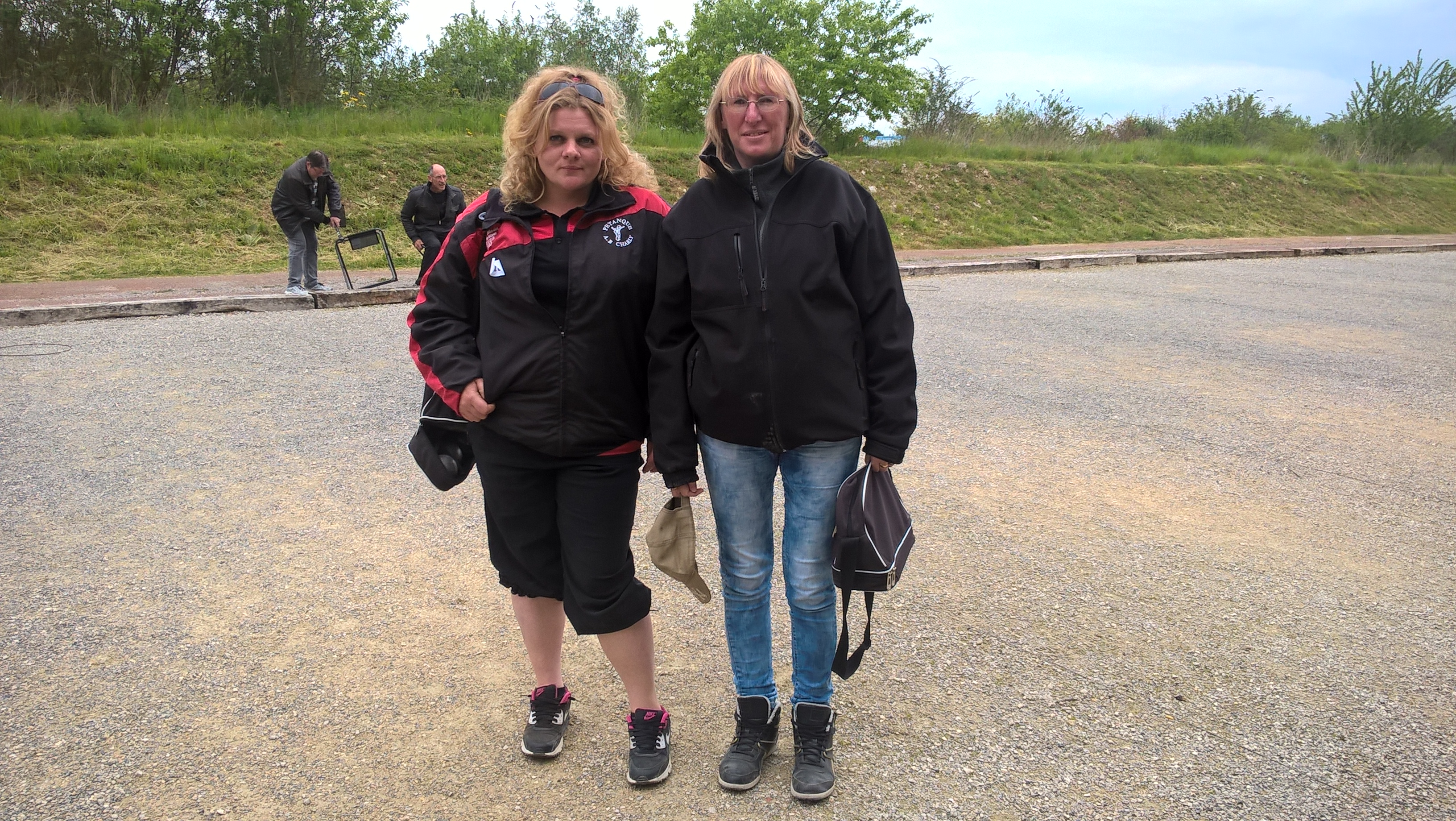 Véro et sa copine Sabrina licencié à Charly !! Véro et sa copine Sabrina licencié à Charly !!