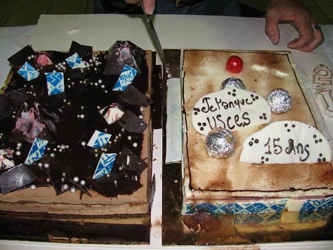 Surprise: un gâteau d'anniversaire pour les 15 ans de l'USCES Surprise: un gâteau d'anniversaire pour les 15 ans de l'USCES