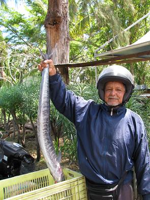 Mussoc et son thon banane après la pêche