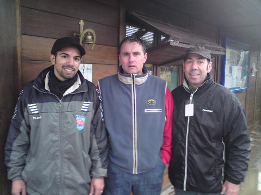 Nicolas Bellon; Michel Loy (connaît pas!!) et Régis Damour ( de la Réunion aussi!)