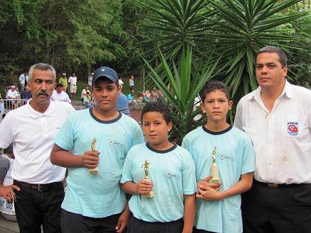 VICE CHAMPION DE LA REUNION DANS LA CATEGORIE MINIME VICE CHAMPION DE LA REUNION DANS LA CATEGORIE MINIME