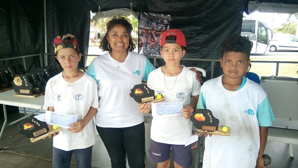 Eymeric Vienne et Louis Lucas de l'USCES Vice-Champions Coupe de la Réunion minimes associé à Yan Barret de l'ABLL