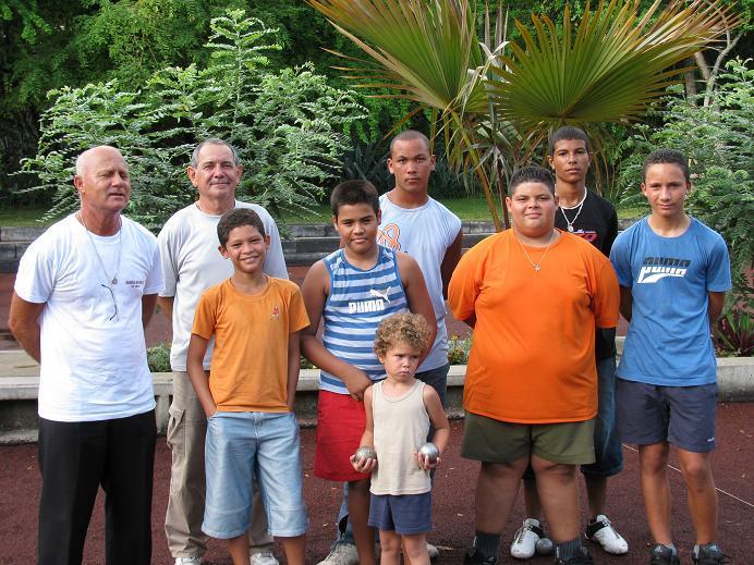 Les jeunes encadrés par Félix et Jean-Pierre Les jeunes encadrés par Félix et Jean-Pierre