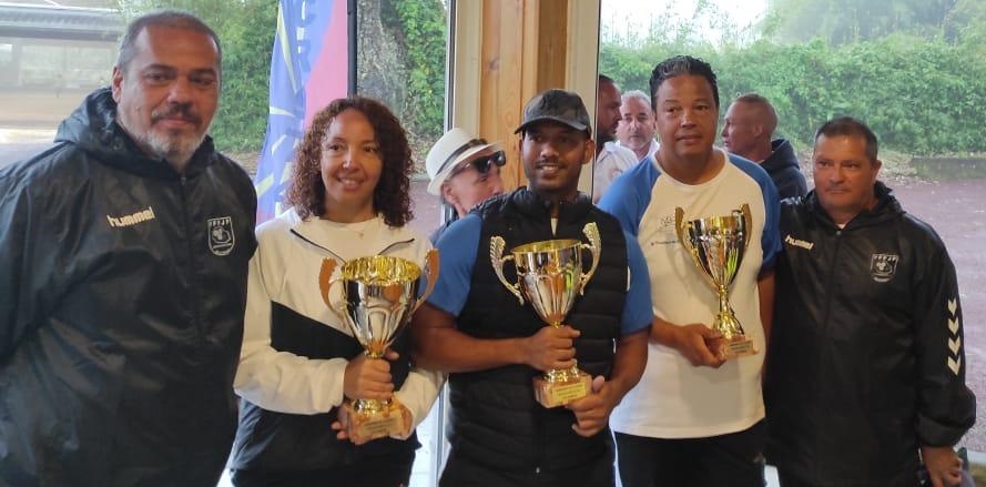 RIVIERE ISABELLE GOVINDIN JEAN PATRICE RIVIERE MARCUS (9744044/CLUB BOULISTE DU RECIF CORALIEN/974) RIVIERE ISABELLE GOVINDIN JEAN PATRICE RIVIERE MARCUS (9744044/CLUB BOULISTE DU RECIF CORALIEN/974)