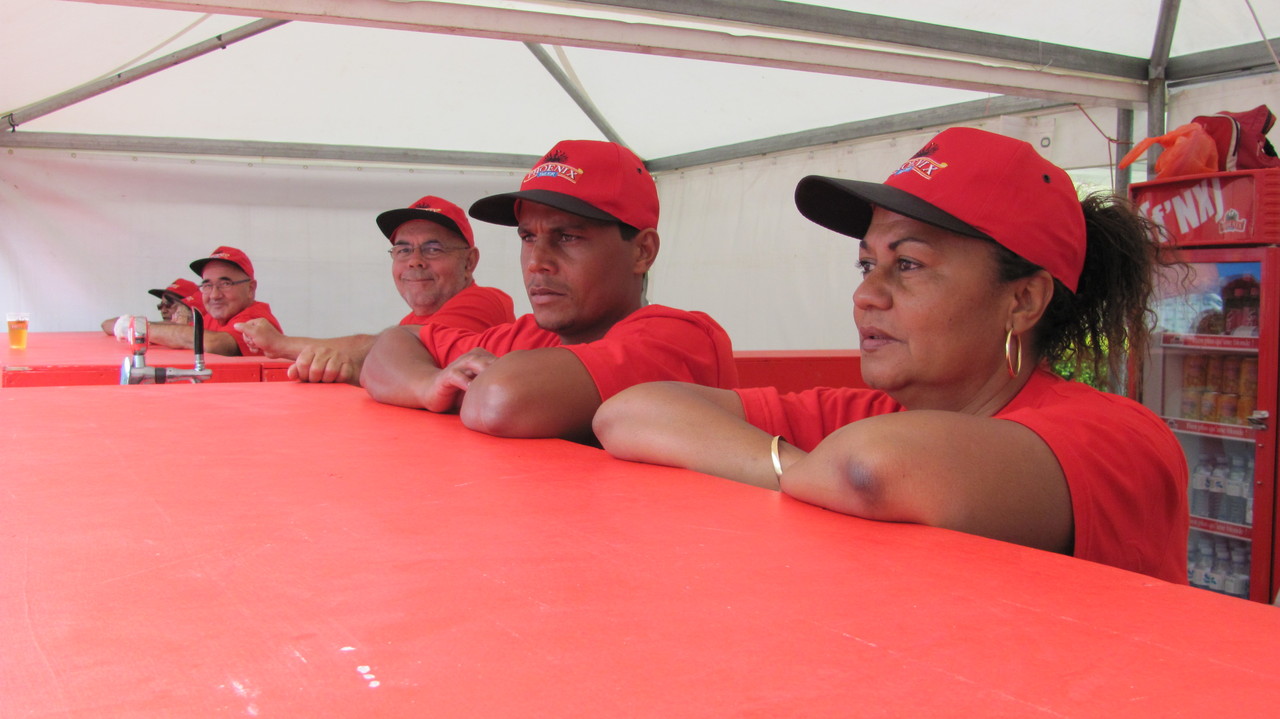 Le bar est prêt! Le bar est prêt!